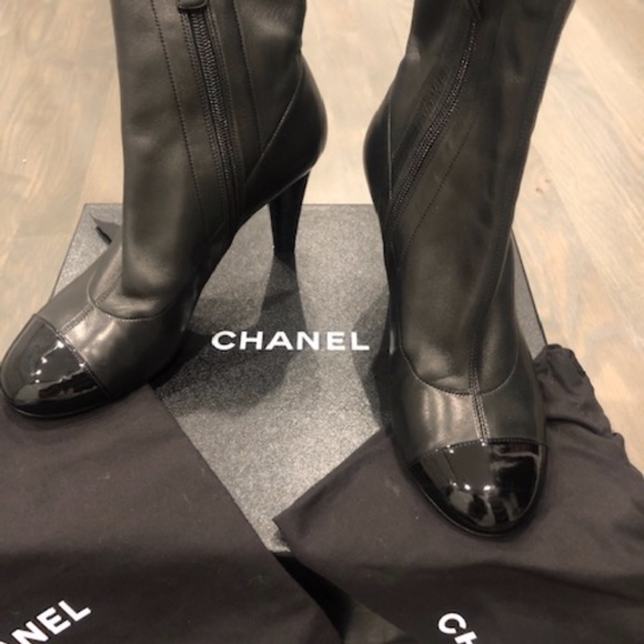 Chanel short bootie - Picture 1 of 3